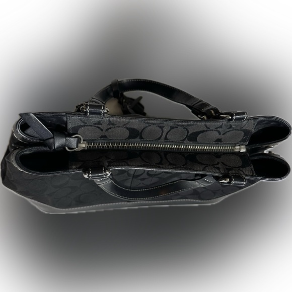Coach Authentic Preowned. Black Signature Jacquard & Black Leather Satchel Bag. - Picture 6 of 15